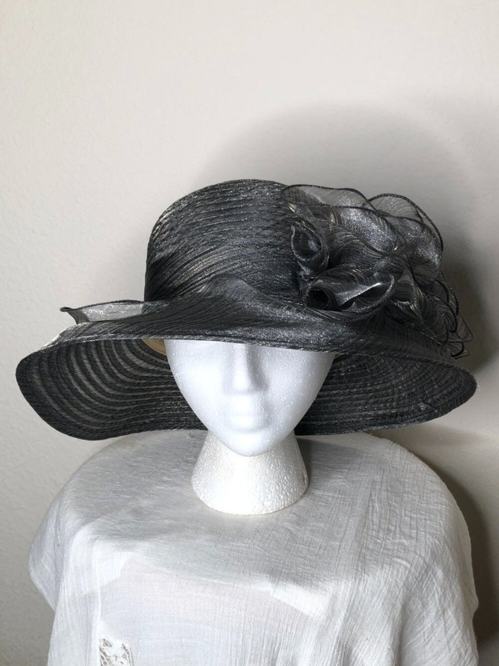 Elegant, "San Diego Hat Company" Ladies Hat